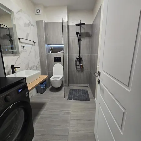 Апартаменты Luxury 2 Bedroom *