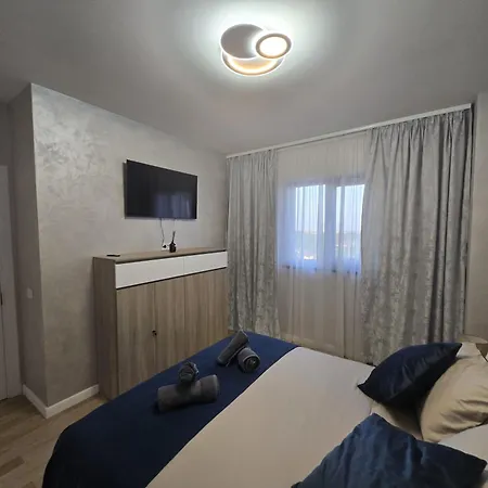 Luxury 2 Bedroom Апартаменты
