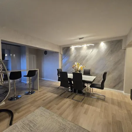 Апартаменты Luxury 2 Bedroom